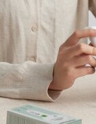 Momcozy Termometru digital fara contact cu infrarosu pentru frunte si ureche