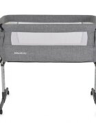MONI Patut co-sleeper pentru bebelusi Mika Gri cu inaltime reglabila pe 7 niveleroti cu franalaterala detasabila2 buzunare depozitarelaterale din plasa ventilatiecurele pentru fixare la patul parintilorsaltea inclusa