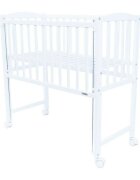 New Baby Patut din lemn cu laterala culisanta 90x40 cm Mateo White