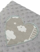 New Baby Set 3 piese Luxury Baby Nest cu doua fete cu paturica si pernuta in forma de inima Minky Heart Cloud