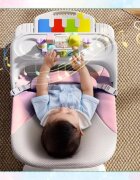 NICEkids Balansoar pentru copii pliabil cu roti si pian detasabil 3 nivele de inclinare tavita detasabila Jucarii interactive atasate 40 x 68 x 67 cm Pink