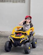 Nichiduta Masinuta electrica de teren pentru copii Can CN UTV Drive Yellow 12V cu telecomanda 2.4G2 motoare 38Wlumini LEDsuspensii spateroti late rezistentemargine de siguranta rabatabilasunete si muzicafunctie swing