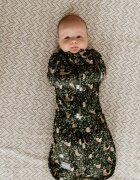 Nor Pufos Saculet Swaddle pentru infasat + Caciulita Second Step Forest Green Sleepee