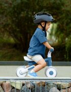 Nukido Bicicleta de echilibru Ride On Albastru de la 12 luniscaun moale inaltime sezut reglabila roti din spuma EVA cadru rezistent manere ergonomice cu opritoare Unghi de virare sigur al rotii cu protectie anti-rotati