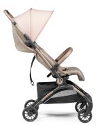 PEG-PEREGO Carucior copii Peg Perego Volo ultracompact 0 - 22 kg cu spatar si suport pentru picioare reglabile frana centralizata bara frontala detasabila si geanta transport inclusa 5.4 kg Mon Amour Bej Roz