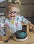Petite&Mars Bol din silicon PetiteMars fara BPA cu ventuza TakeMatch 6 luni+ verde inchis