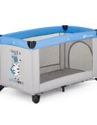 Petite&Mars Patut pliabil pentru copii PetiteMars Koot gri 120x60 cm cu roti functie de tarc pliere compacta include geanta de transport intrare laterala cu fermoar greutate admisa 15 kg 0-30 luni