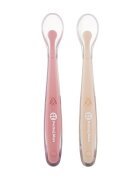 Petite&Mars Set 2 lingurite PetiteMars TakeMatch RozBej adecvate pentru masina de spalat vase fara BPA 6 luni+ cutie pentru depozitare