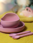Petite&Mars Set de hranire PetiteMars cu farfurie bol si tacamuri din silicon fara BFA roz