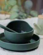 Petite&Mars Set de hranire PetiteMars cu farfurie bol si tacamuri din silicon fara BFA verde inchis