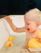 Playgro Set de joaca de baie Ratusca cu trei bococi fara gauri