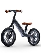 QPlay Bicicleta copii fara pedale Balance bike Racer Gri de la 3 ani pana la 30 kg cadru usor de magneziu reglabil sa comoda acoperita cu piele ecologica roti de cauciuc gonflabil