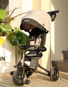 QPlay Tricicleta pentru copii Nova Niello Albastru ultrapliabila cu cadru din aluminiu sezut reversibil 360 spatar reglabil suport pentru picioare roti din cauciuc Eva de la 10 luni pana la 25 kg