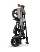 QPlay Tricicleta pentru copii Rito Deluxe gri pliabila cu scaun inalt matlasat ajustabil in 2 pozitii maner cu control al directiei frana dubla copertina XXL detalii de piele ecologica