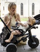 QPlay Tricicleta ultrapliabila Nova Max Verde maner telescopic spatar rotativ si reglabil cadru din aluminiu roti Eva accesorii incluse