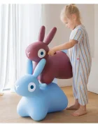 Quut Toys Iepuras gonflabil saltaret Hoppi Bunny albastru