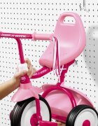 RADIO FLYER Tricicleta pentru copii Fold 2 Go Pink pliabila cu scaun reglabil in inaltime in functie de varsta roti silentioase panglici decorative si compartiment pentru depozitare