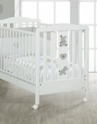 Raffaello Design Made in Italy Patut bebe din lemn masiv cu sertar roti laterale culisabile si inaltime reglabila a saltelei Tuo 127x63 cm