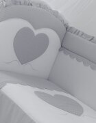 Raffaello Design Made in Italy Set lenjerie de lux din bumbac cu broderie protectie laterala pilota pentru pat bebelusi Cuore di Mamma Gri Italia