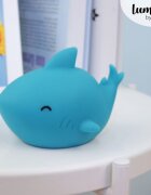 REER Lampa de veghe cu LED cu oprire cronometrata forma rechin albastra Lumilu Sea Life Shark