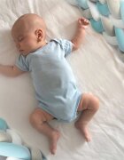 Ricokids Protectie laterala impletita pentru patut cu umplutura antialergica 2metri din plus AlbastruGri
