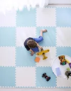 Ricokids Salteluta de joaca 4 piese puzzle pentru copii AlbAlbastru 120x120 din spuma groasa EVA inodoraizolator termic rezistenta la apausor de curatatantiderapanta