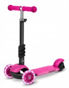 Ricokids Trotineta 3 in 1 pentru copii Buggy Roz cu scaunel reglabilinaltime ghidon reglabilaroti cu lumini LEDplatforma antiderapantacadru din aluminiumanere ergonomice si cosulet pentru accesorii