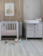 RKids Patut pentru copii 120 x 60 cm din lemn de fag 0-4 ani Monaco Velour Gri cu inaltimea saltelei reglabila si laterala detasabila
