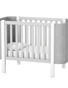 RKids Patut pentru copii 120 x 60 cm din lemn de fag 0-4 ani Monaco Velour Gri cu inaltimea saltelei reglabila si laterala detasabila