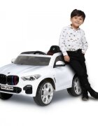 ROLLPLAY Masina electrica pentru copii BMW X5 White 45W Versiune M 12V cu telecomanda deschidere usi Mp3 scaun piele si efecte muzicale
