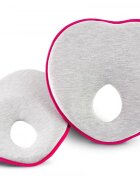 Sensillo Pernuta ergonomica pentru nou nascuti Magenta 22x22 cm ajuta formarea capuluimaterial placut la atingerepotrivita pentru caruciorpatut