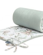 Sensillo Protectie laterala patut Waffle Deers Mint 180x30 cm suprafata din bumbac 100cu doua feteumplutura antialergicaprindere cu panglici