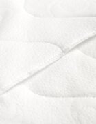 Sensillo Saltea pentru landou bebelusi Quilted Alba 75x32x3 cmcu husa detasabila matlasata moale din spuma poliuretanica confortabila si elastica ventilanta Grad de duritate H1