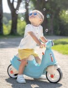 SMOBY Scuter pentru copii fara pedale Scooter Ride-On albastru dotat cu cheie ce imita pornirea reala a scuterului recomandat copiilor incepand de la 15 ani spatiu de depozitare sub sezut