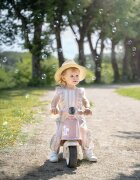 SMOBY Scuter pentru copii fara pedale Scooter Ride-On roz dotat cu cheie ce imita pornirea reala a scuterului recomandat copiilor incepand de la 15 ani spatiu de depozitare sub sezut