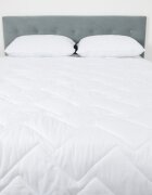 Somnart Pilota antiacarieni Somnomed din microfibra alba cu umplutura de primavara toamna 180 x 200 cm 200 gsm