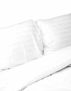 Somnart Set lenjerie de pat alba din bumbac damasc cu 4 piese pentru 2 persoane 220x260 cm