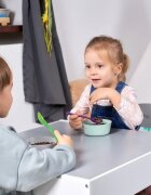 Suporto Set masuta cu 2 scaune pentru copii Alb Gri 3-6 ani cu rafturi pentru carti sertare depozitare organizator jucarii tabla de scris desenat studiat din MDF