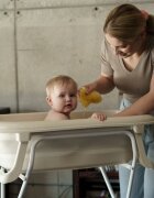 TEGA BABY Cadita pliabila cu dop de scurgere si termometru Natural Linen