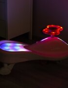Toyz by Caretero PlasmaCar copii fara pedale Toyz Fiesta BeigePurple Ride-On gravitationala cu muzica si roti din cauciuc luminoase scaun ergonomic si spatios greutate maxima admisa 100 kg