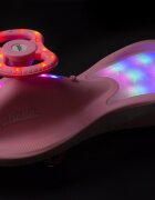 Toyz by Caretero PlasmaCar copii fara pedale Toyz Fiesta Roz Ride-On gravitationala cu muzica si roti din cauciuc luminoase scaun ergonomic si spatios greutate maxima admisa 100 kg