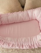 TWINDECO Baby Nest din bumbac organic cu volanase Roz