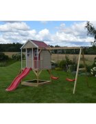 Wendi Toys Casuta de gradina Nordic Adventure House cu platforma cu loc pentru nisip tobogan si leagan dublu (M30R)