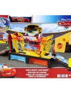Disney Cars Set de joaca cu masinuta Color Changers Race Ready Car Wash JBM70