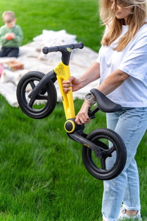 Adamex Bicicleta de echilibru pentru copii Speed M8 pliabila fara pedale cu Saua reglabila si manere confortabile 2-5 ani pana la 35 kg Orange Magma
