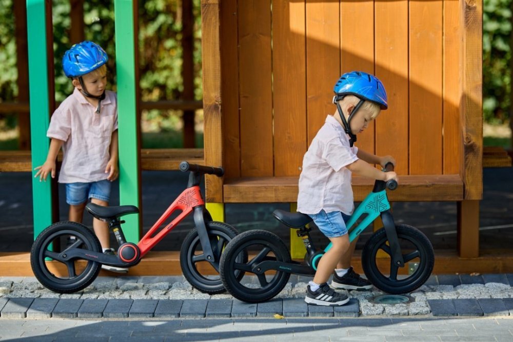 Adamex Bicicleta de echilibru pentru copii Speed M8 pliabila fara pedale cu Saua reglabila si manere confortabile 2-5 ani pana la 35 kg Turquoise