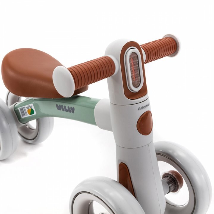 Adamex Bicicleta de echilibru pentru copii Welly cu 4 roti 3 moduri de iluminare LED in ghidon testata EN71 Caramel Mint
