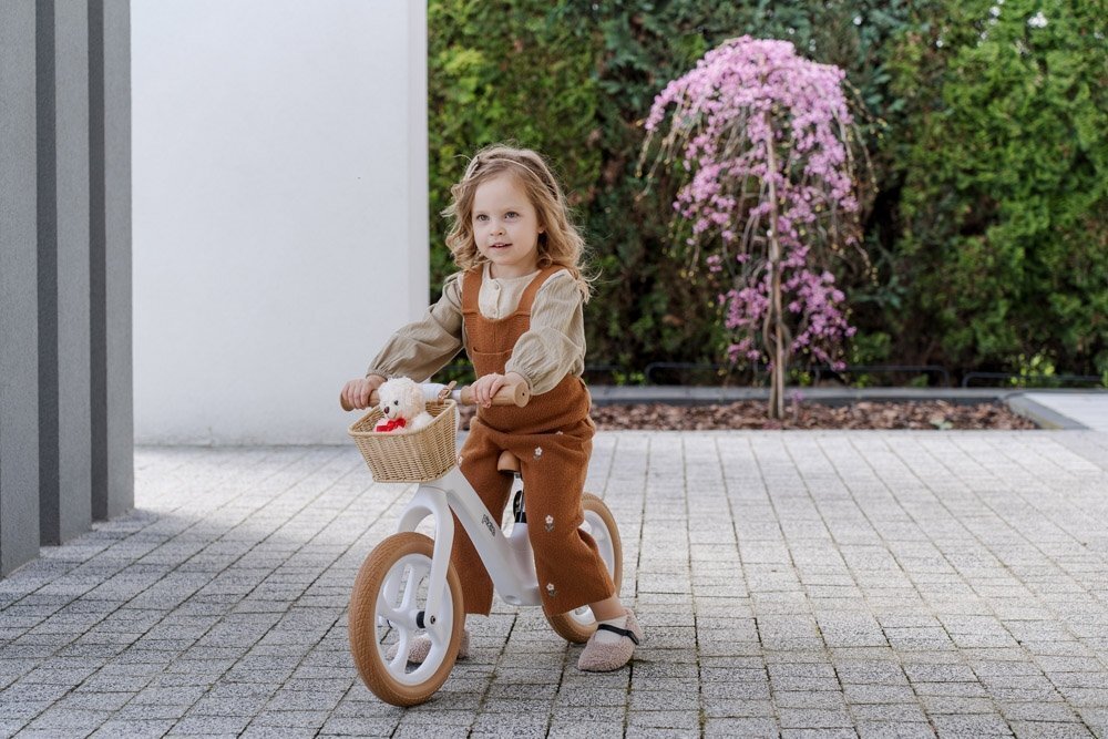 Adamex Bicicleta fara pedale pentru copii Pixie cu roti de 12 inch din spuma PU cu cosulet design retro scaun reglabil inaltime sezut 33-43 cm sarcina maxima admisa 50 kg 2-6 ani Pretty Pink
