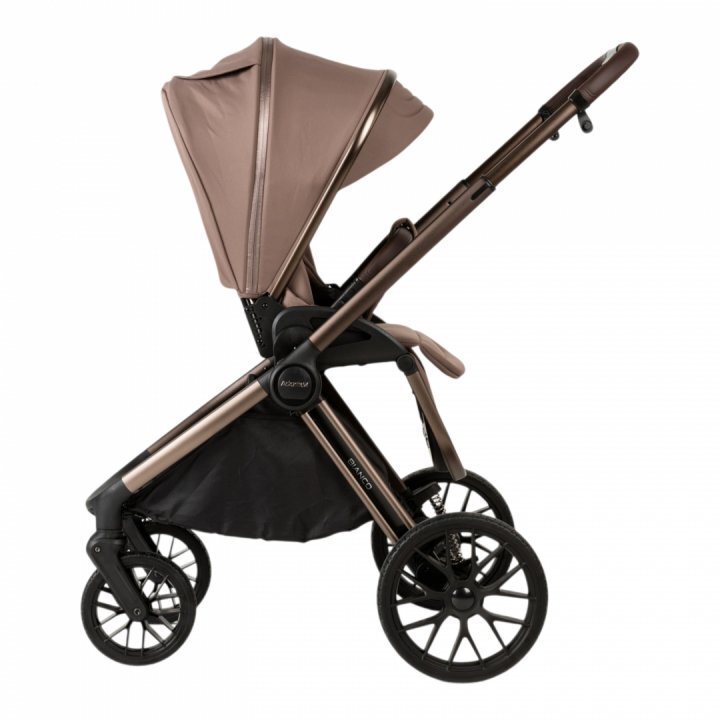 Adamex Carucior 2 in 1 Bianco Deluxe Collection cu suspensii maner reglabil certificat EN18882022 pana la 22 kg Chocolate Fango