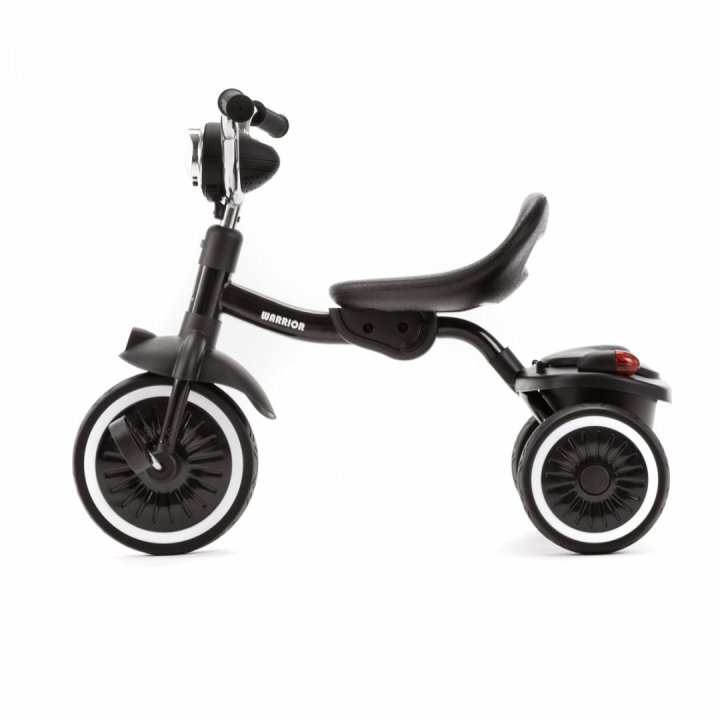 Adamex Tricicleta clasica pentru copii Warrior cu far si sunete portbagaj cu capac omologata EN71 cadru din otel pana la 25 kg Negru
